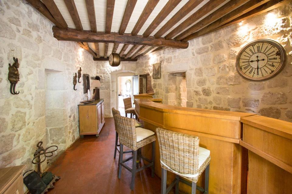 Chateau De Pleneselve Bon-Encontre Bagian luar foto