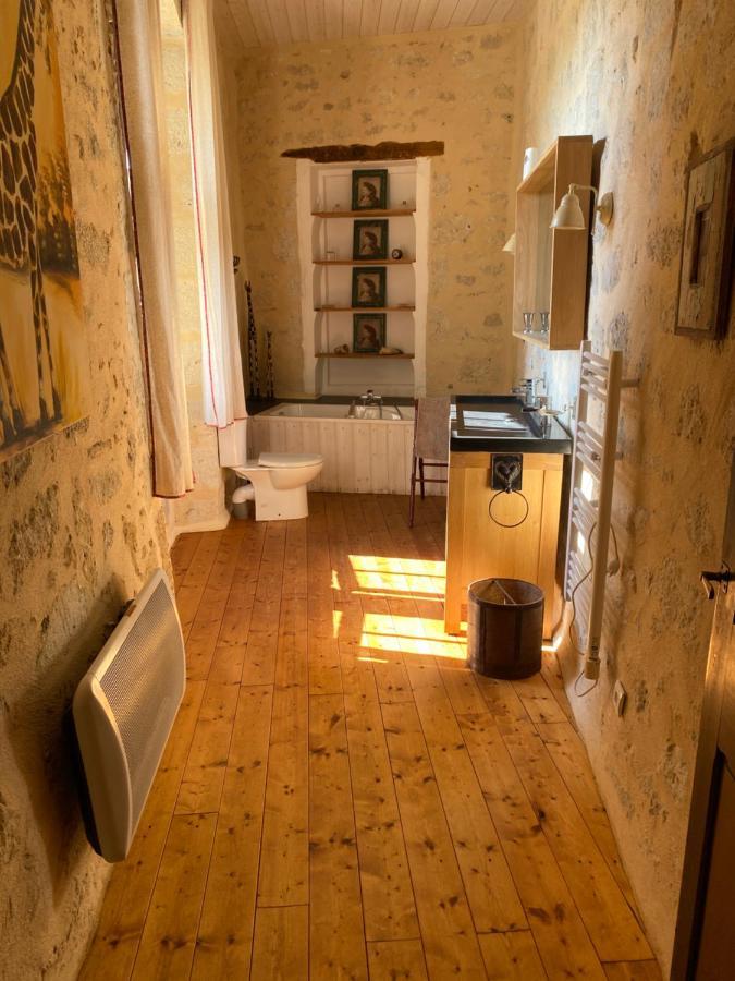 Chateau De Pleneselve Bon-Encontre Bagian luar foto
